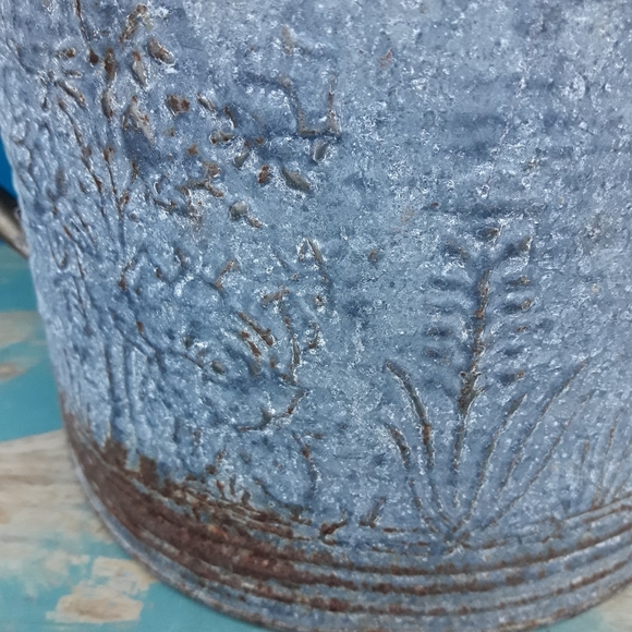 LARGE Vintage Watering Can Rustic Metal Pitcher - Picture 5 of 15